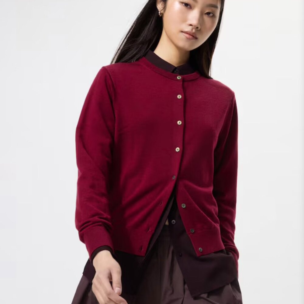 UNIQLO 100% Merino Wool Button-Down Cardigan Shirt – Burgundy Red, Size M